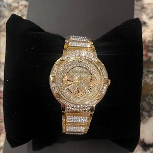 Elegant Gold Women's Watch with Crystal Accents